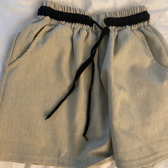 tan shorts - Picture 2 of 2